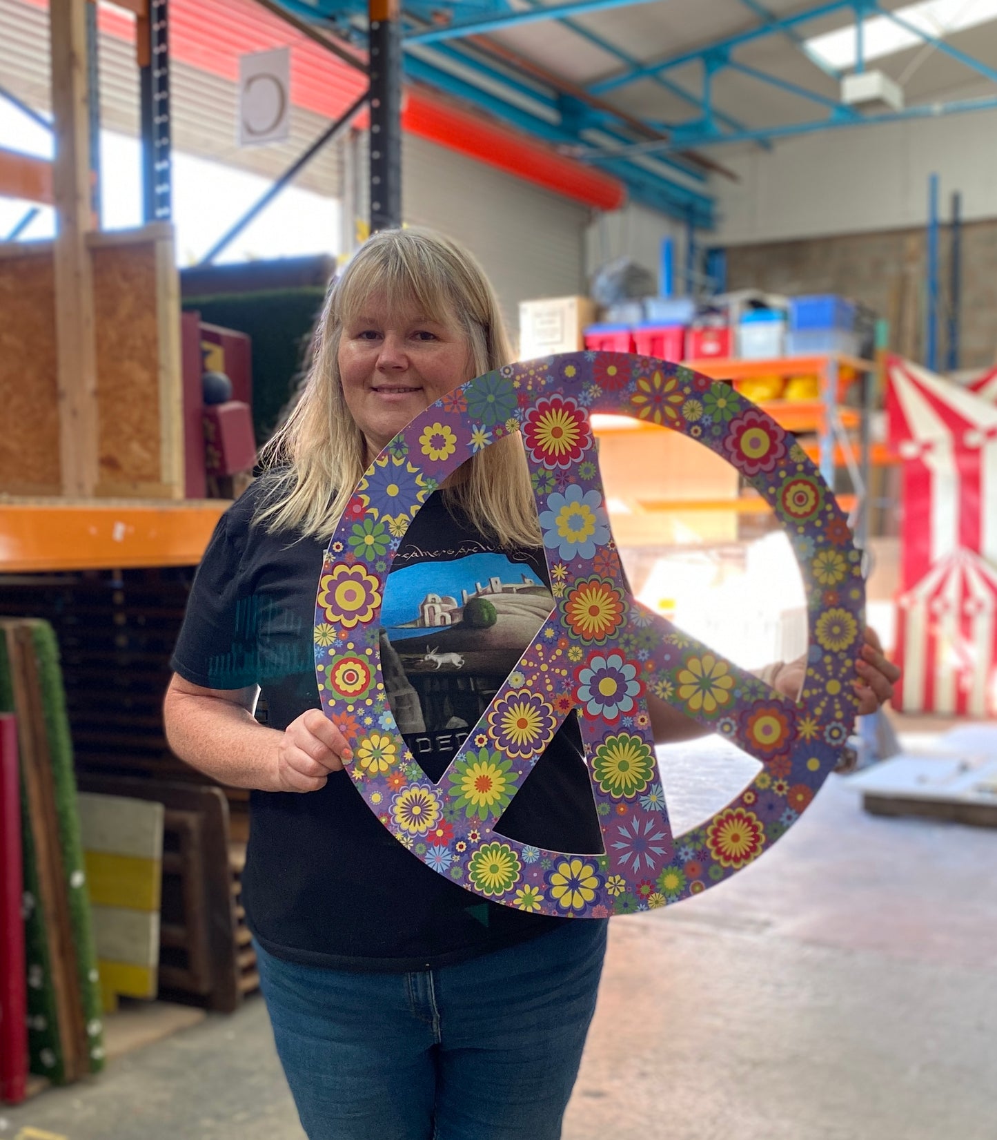 Wooden Flower Peace Sign