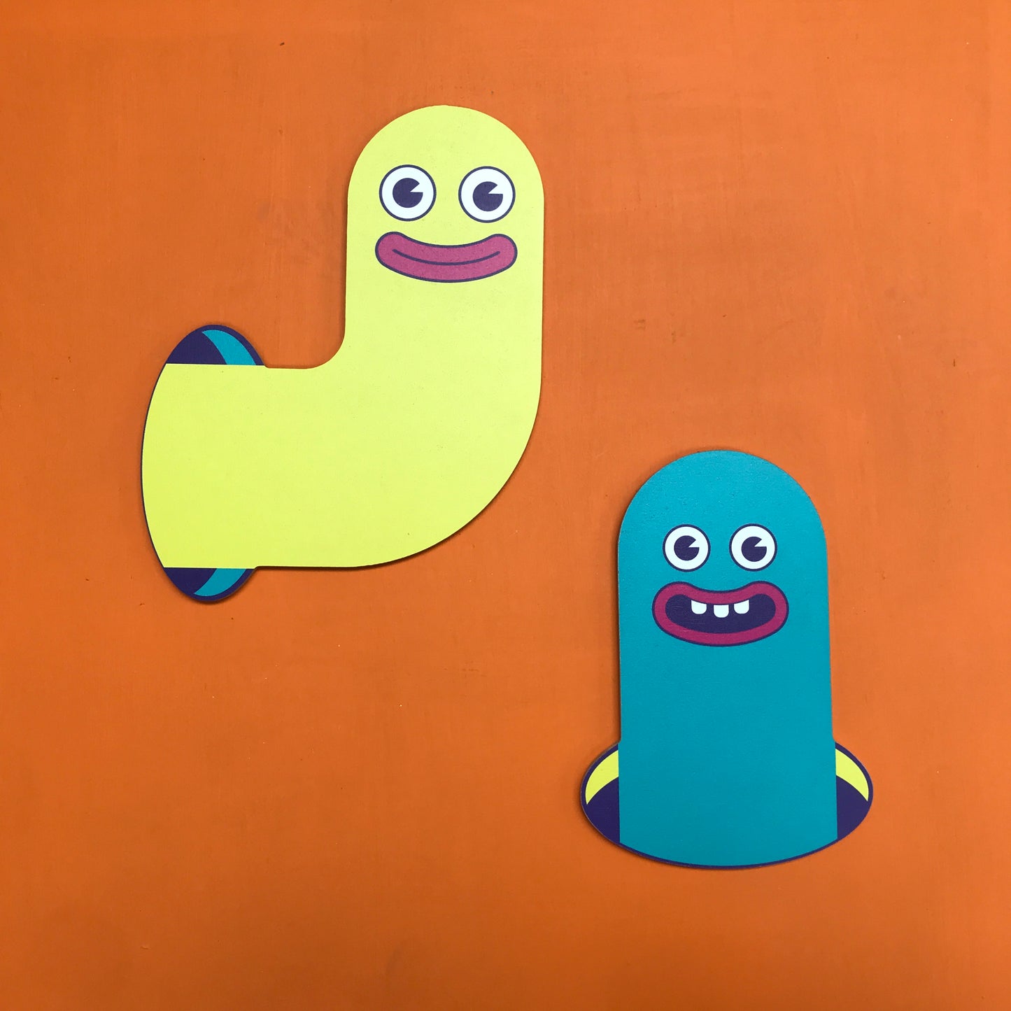 Retro Worm Face Decoration