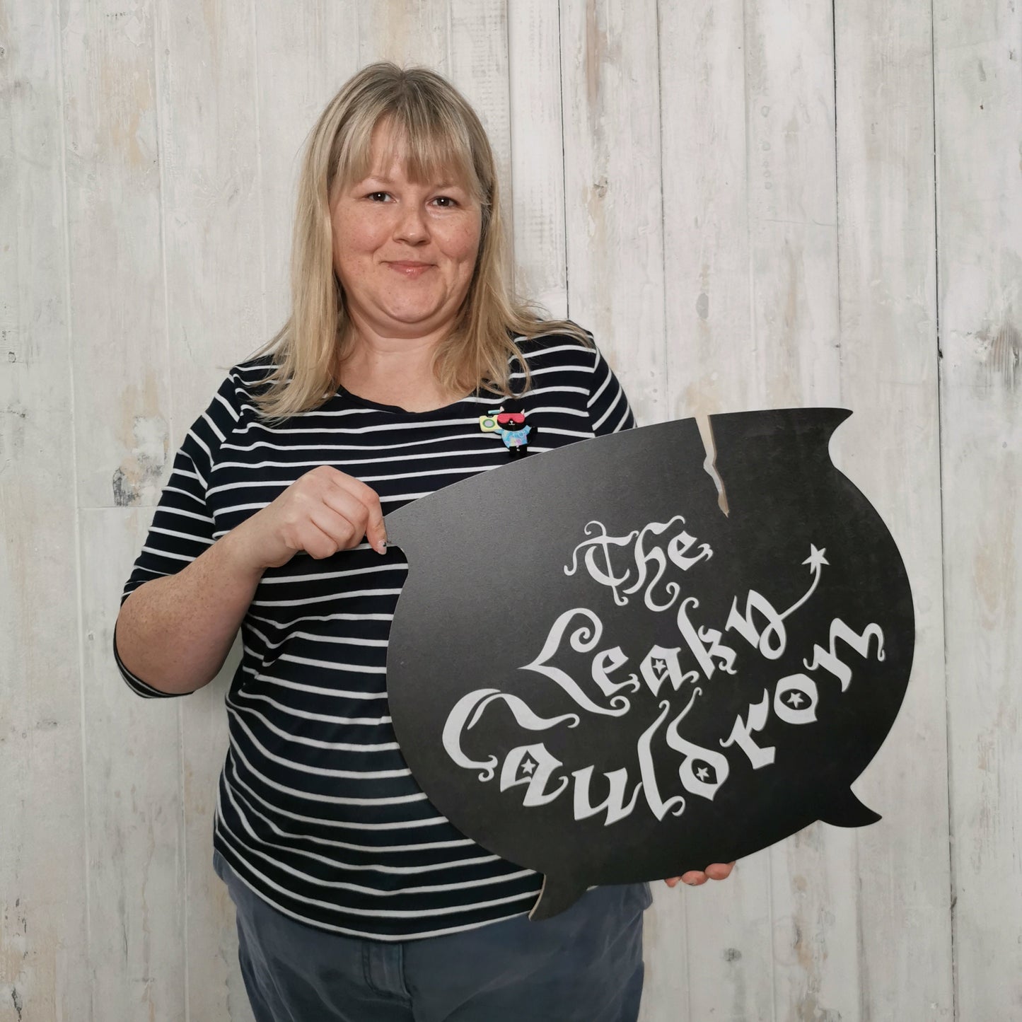 The Leaky Cauldron Sign