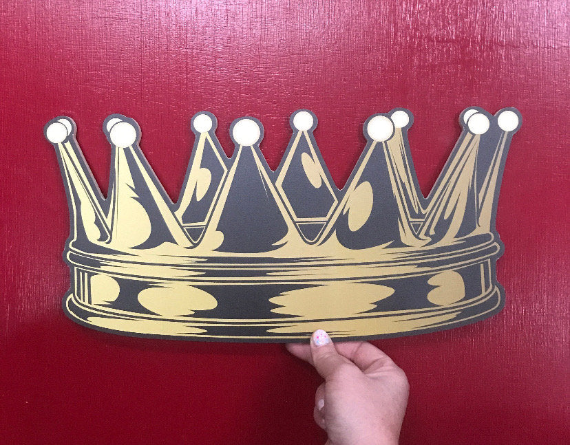 Oversized Crown Prop