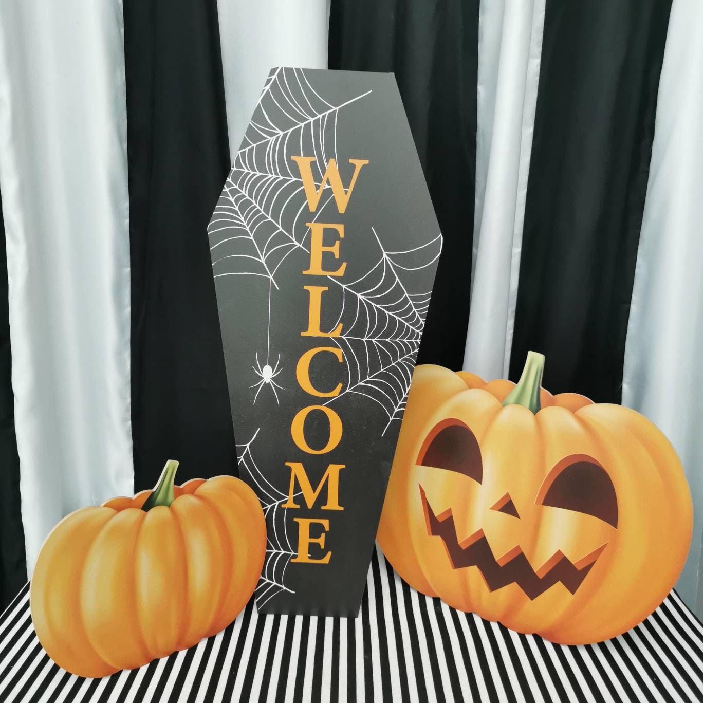 Halloween Coffin Welcome Sign