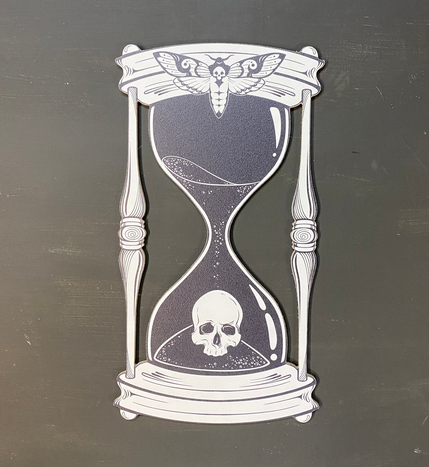 Large Gothic Hourglass